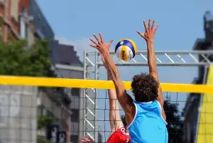Pipeline Volleyball